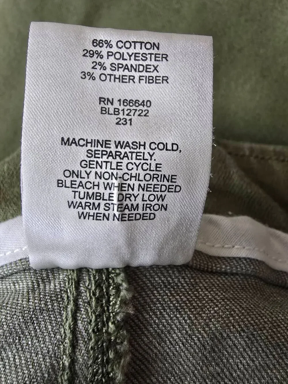 Blair Capris Olive Green Sz 18P